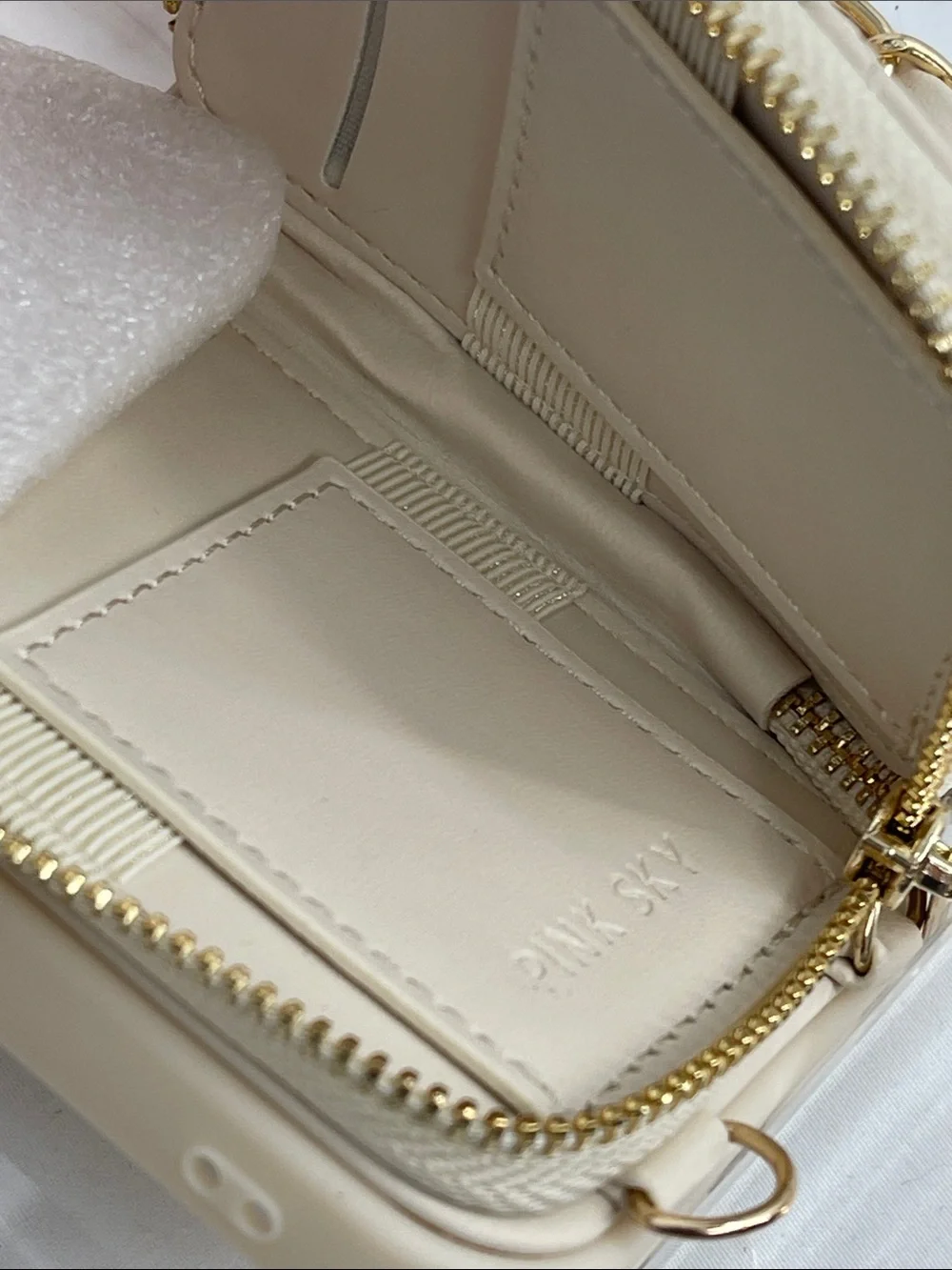 Quilted Zipper Wallet Case for iPhone (Cream) CROSSBODY Fits IPhone 13/14/15